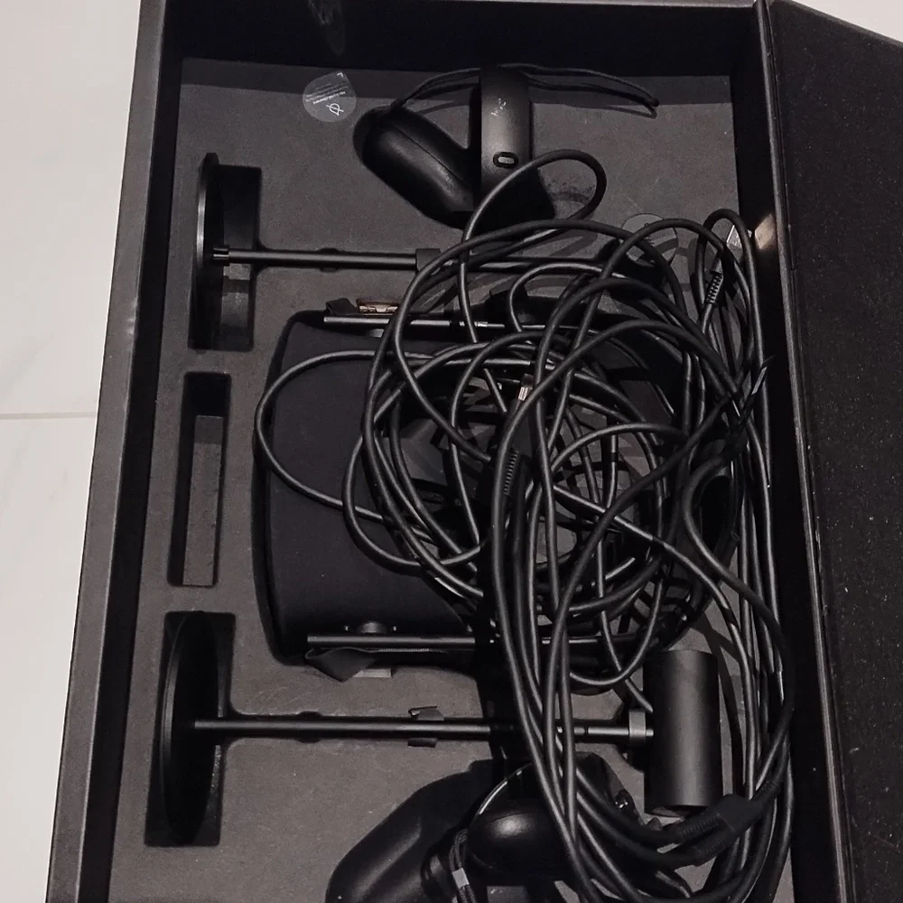 Oculus - Picture 1 of 5